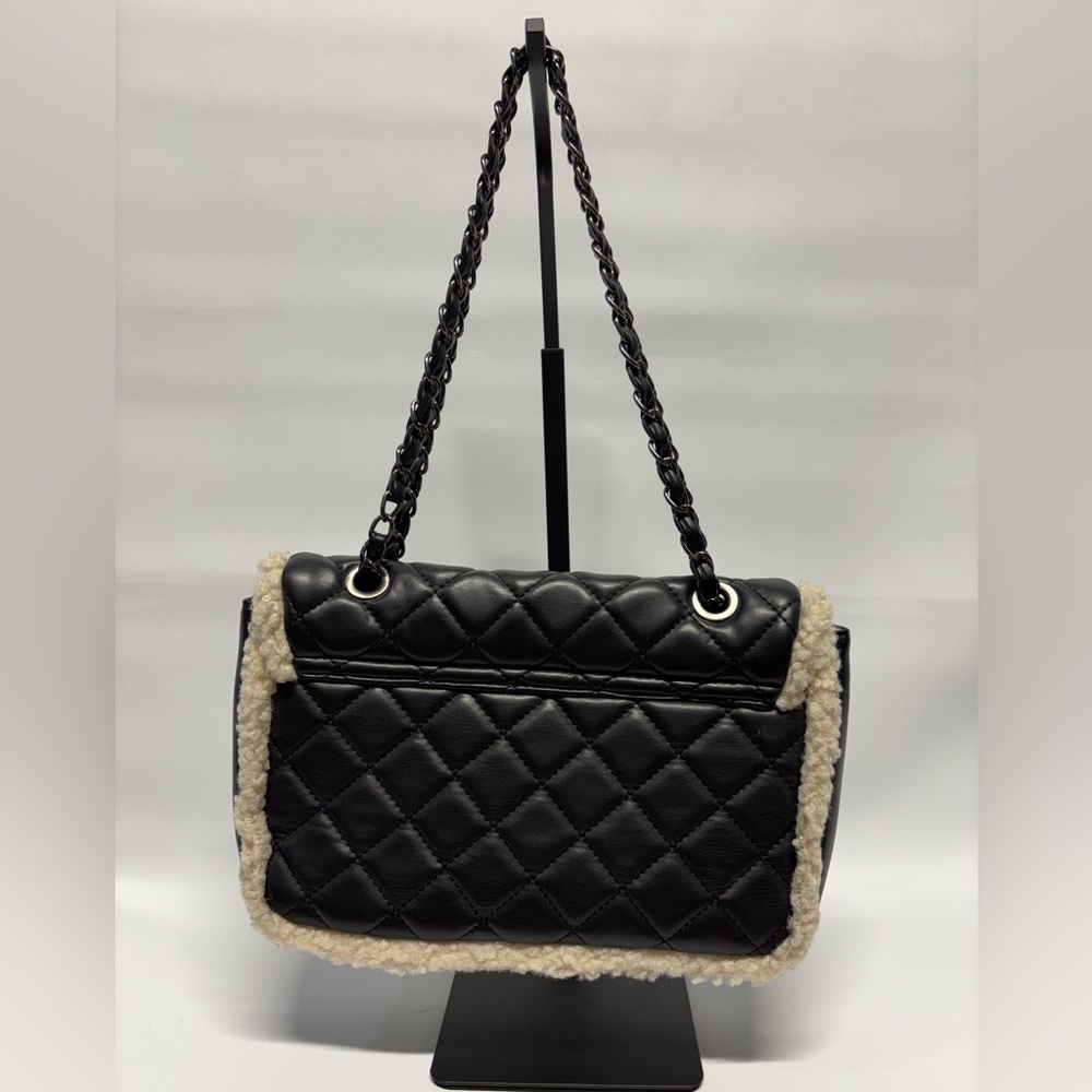 ✨Gilda Paris Quilted Fur Baguette Bag - Picture 3 of 9